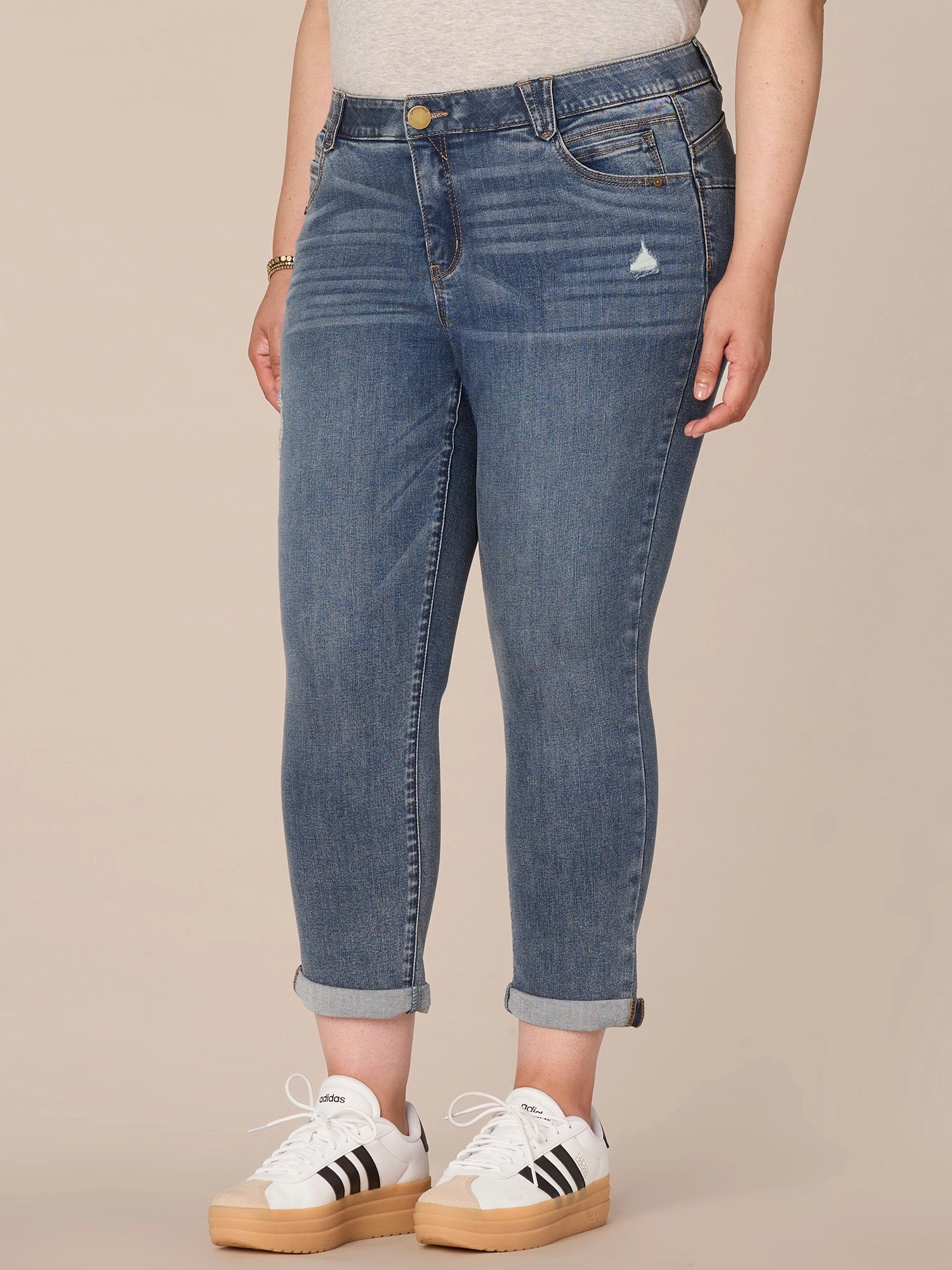 "Ab"solution Mid-Rise Distress Detail Ankle Skimmer Plus Size Jeans