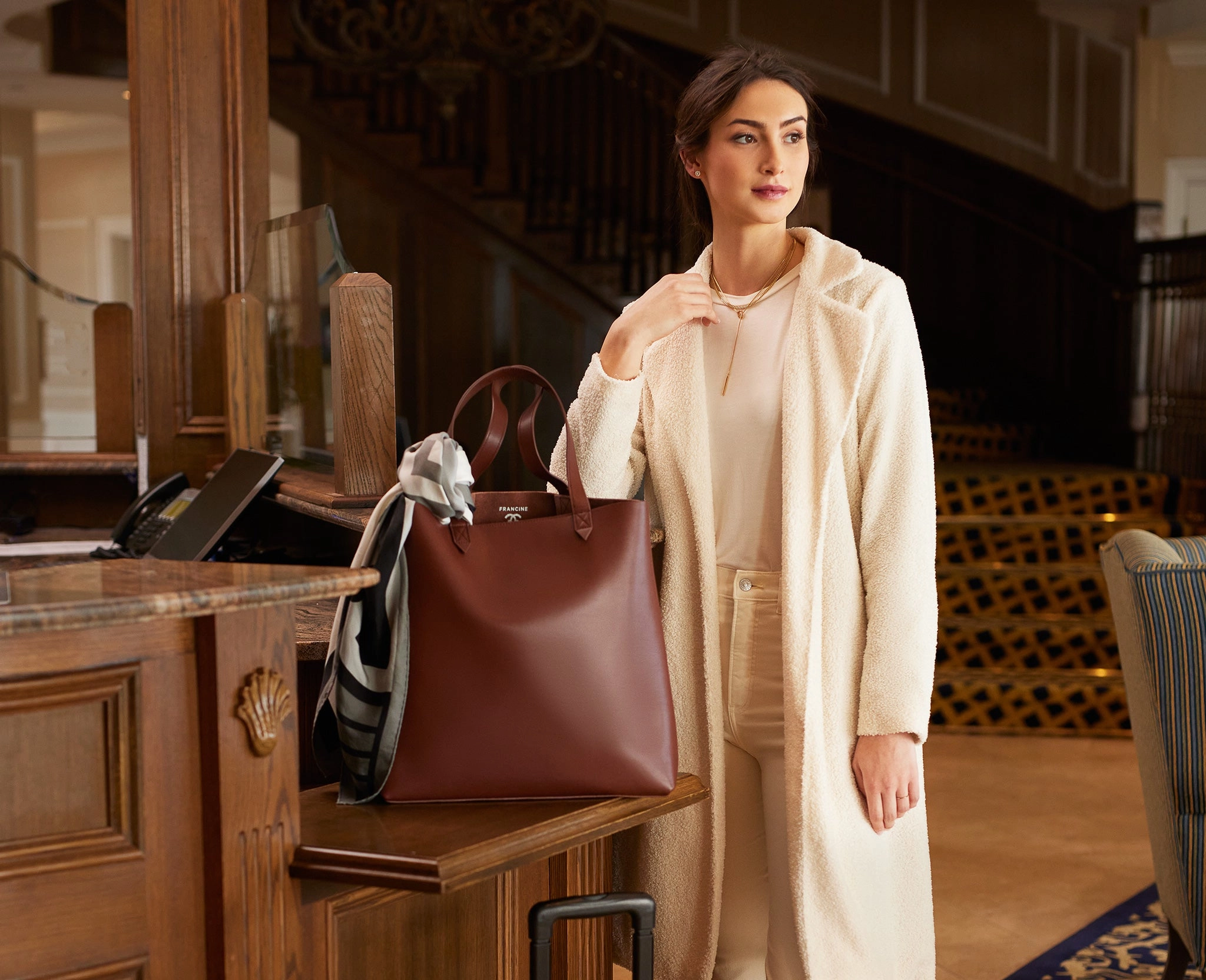 Carryall Made Easy Leather Tote 16”