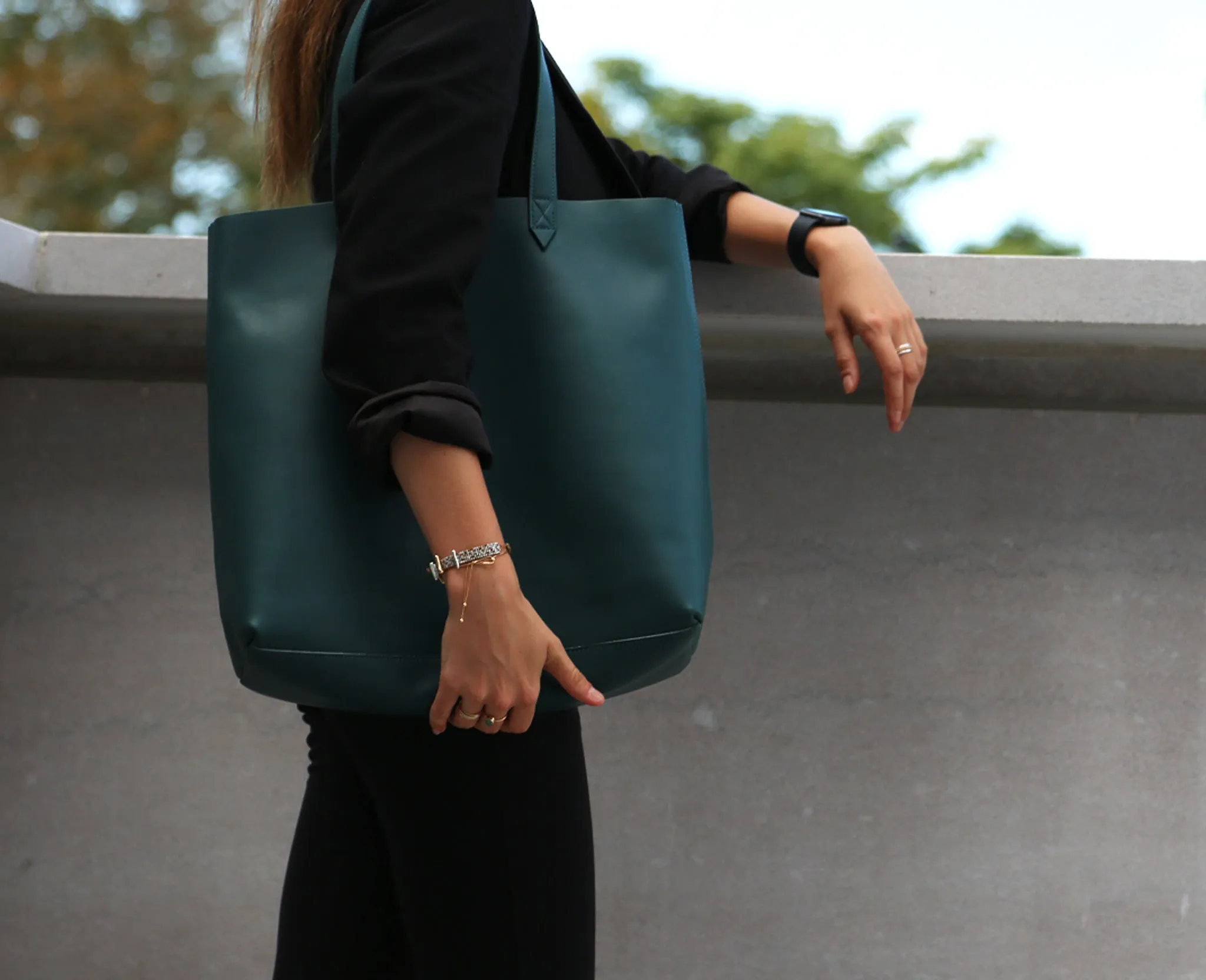Carryall Made Easy Leather Tote 16”