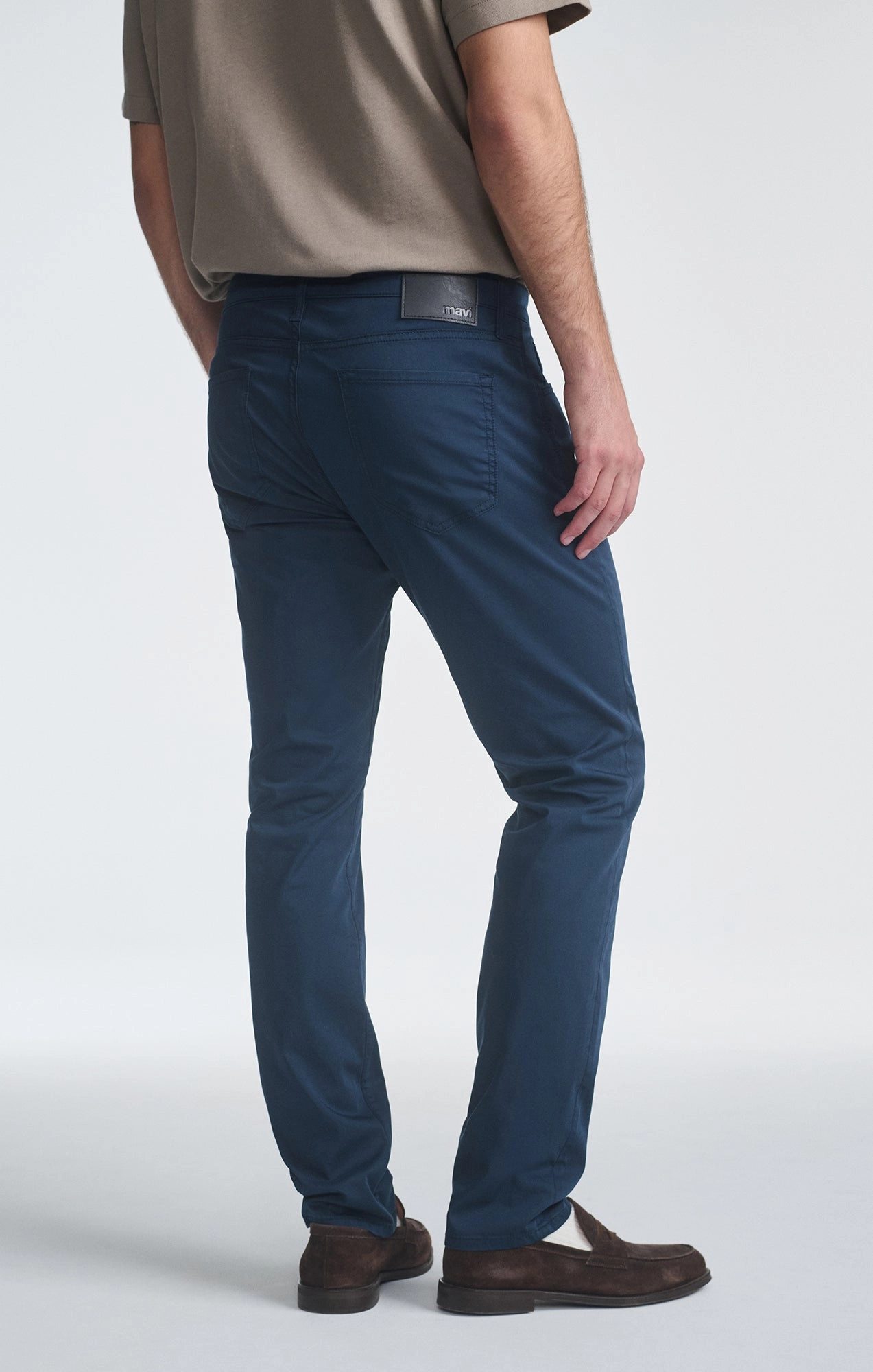 MARCUS SLIM STRAIGHT LEG IN NIGHT CITY SMART