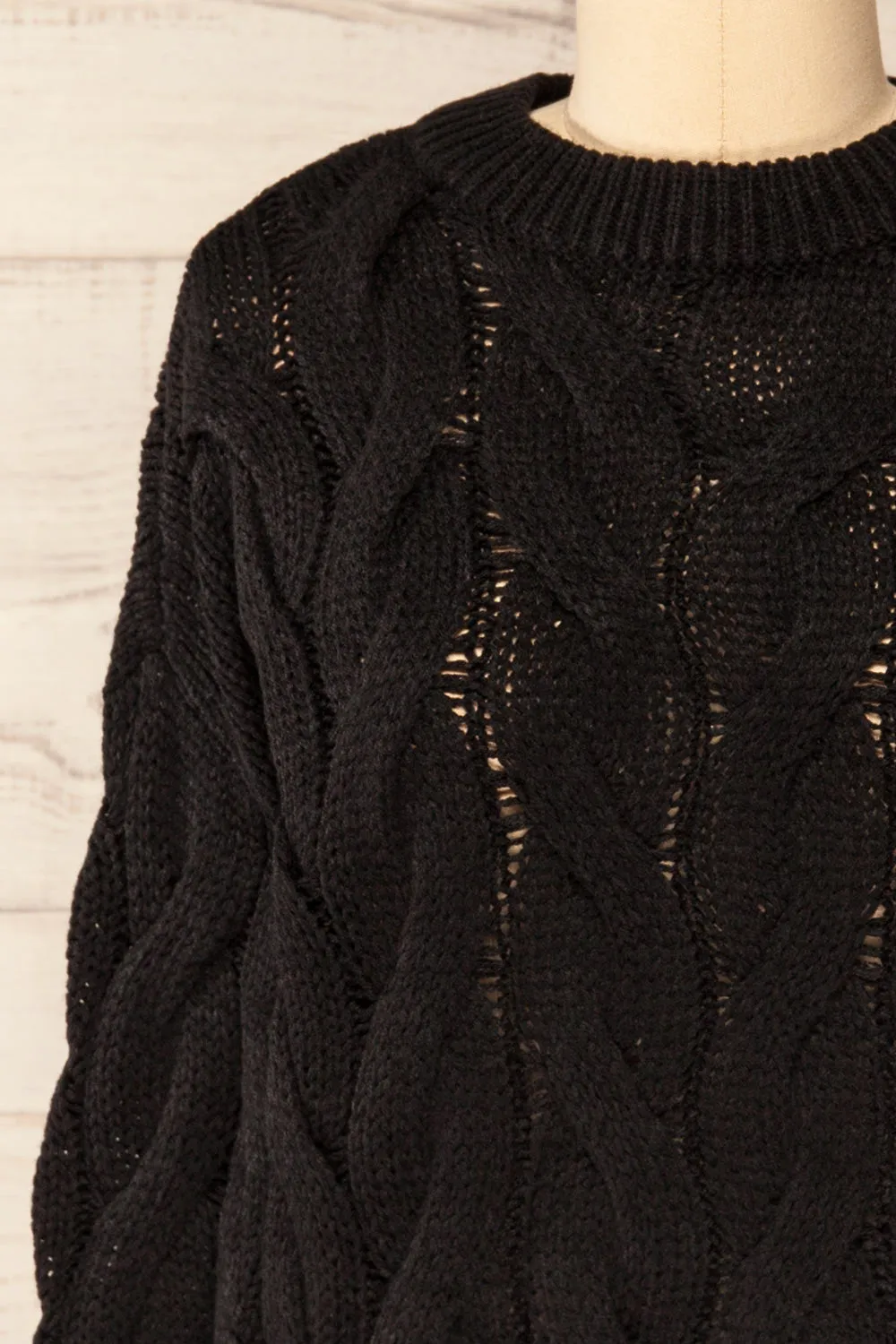 Paide Black | Cable Knit Sweater