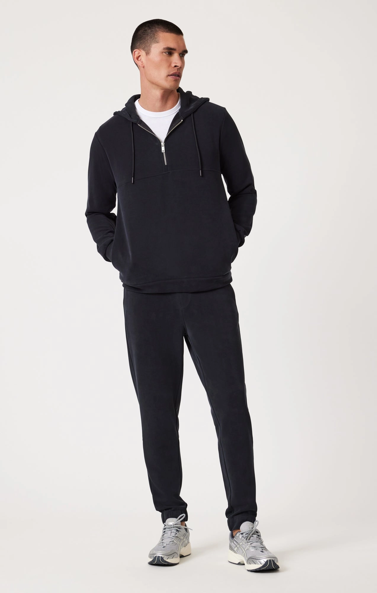 QUARTER ZIP HOODIE IN JET BLACK