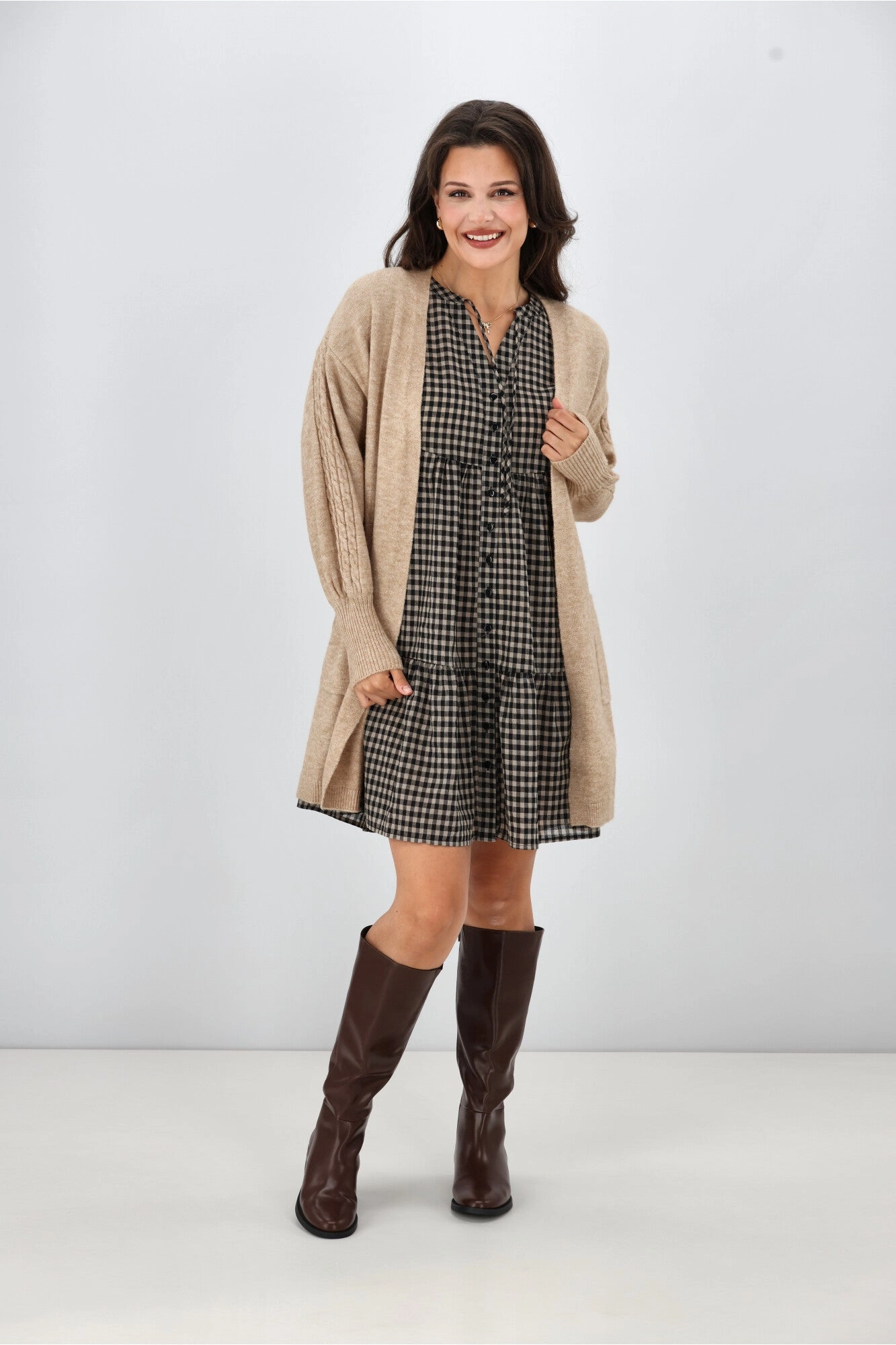 Shine On Label Wyatt Cable Knit Cardigan Oatmeal