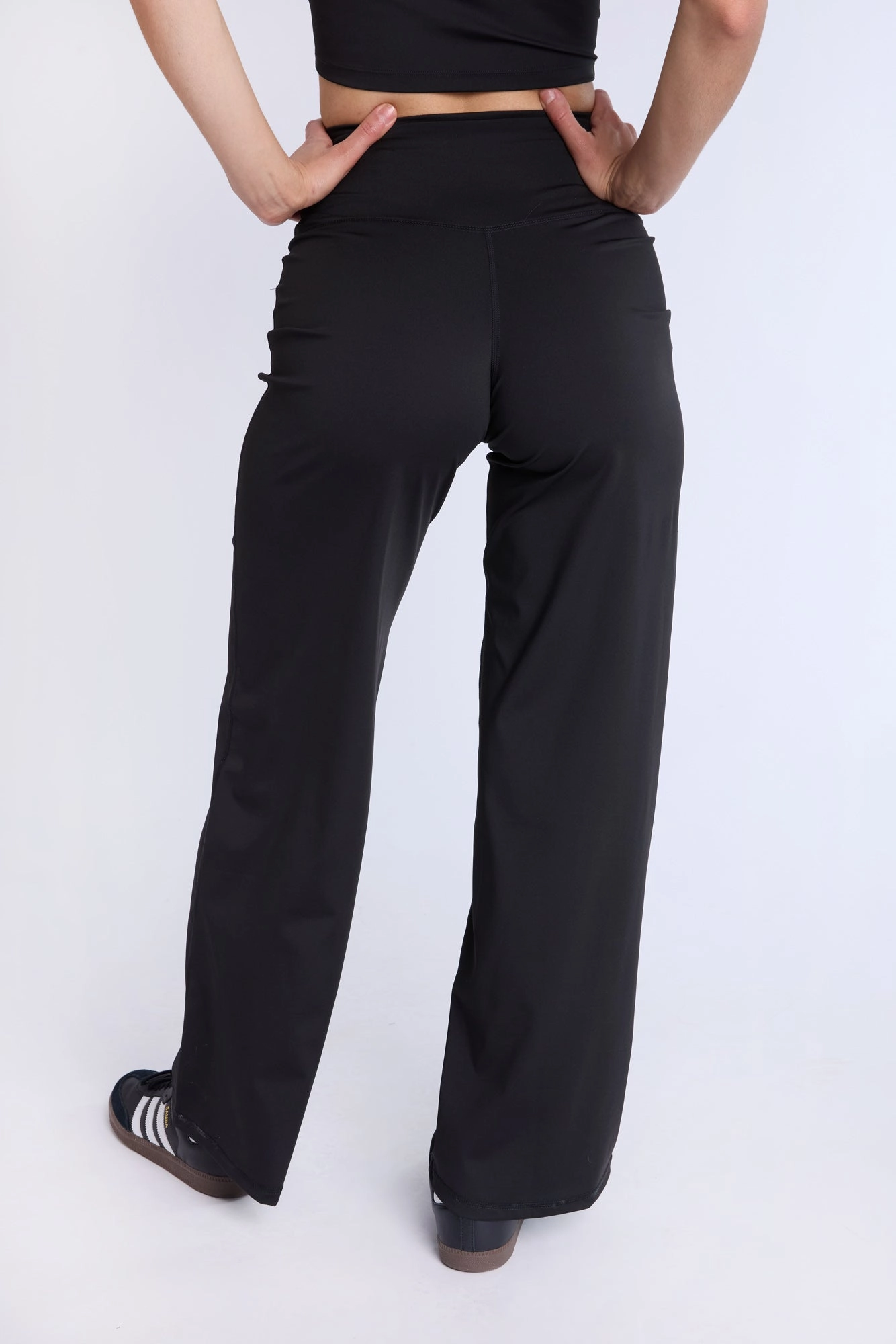 Super Smooth High Rise Straight Leggings