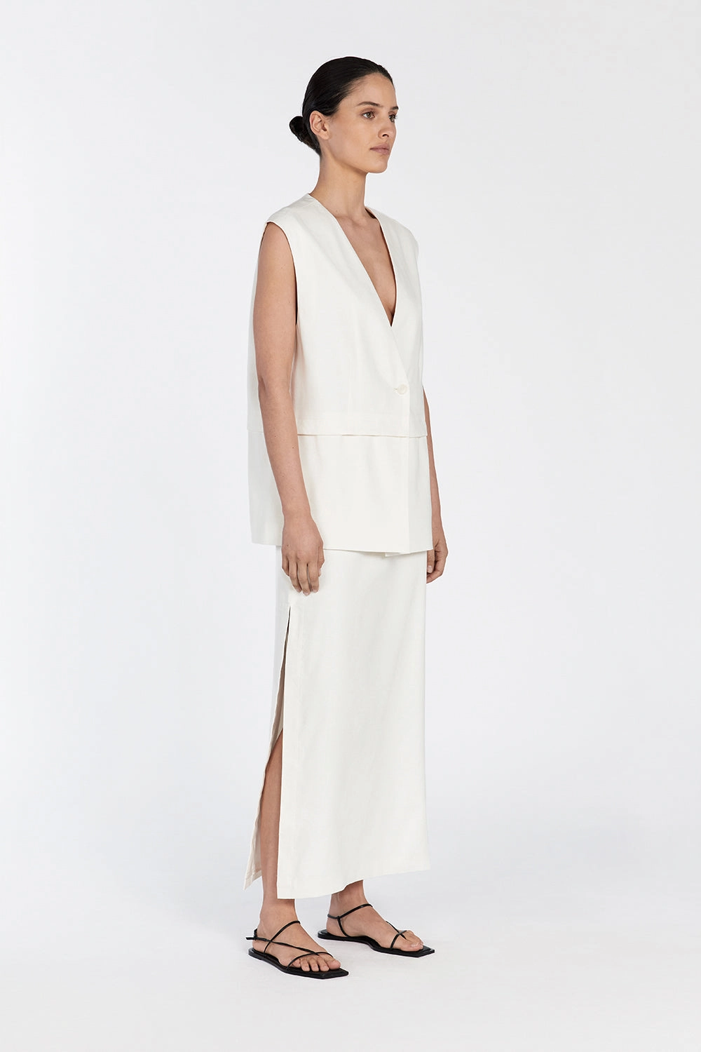 TAYLOR OFF WHITE SPLIT MIDI SKIRT