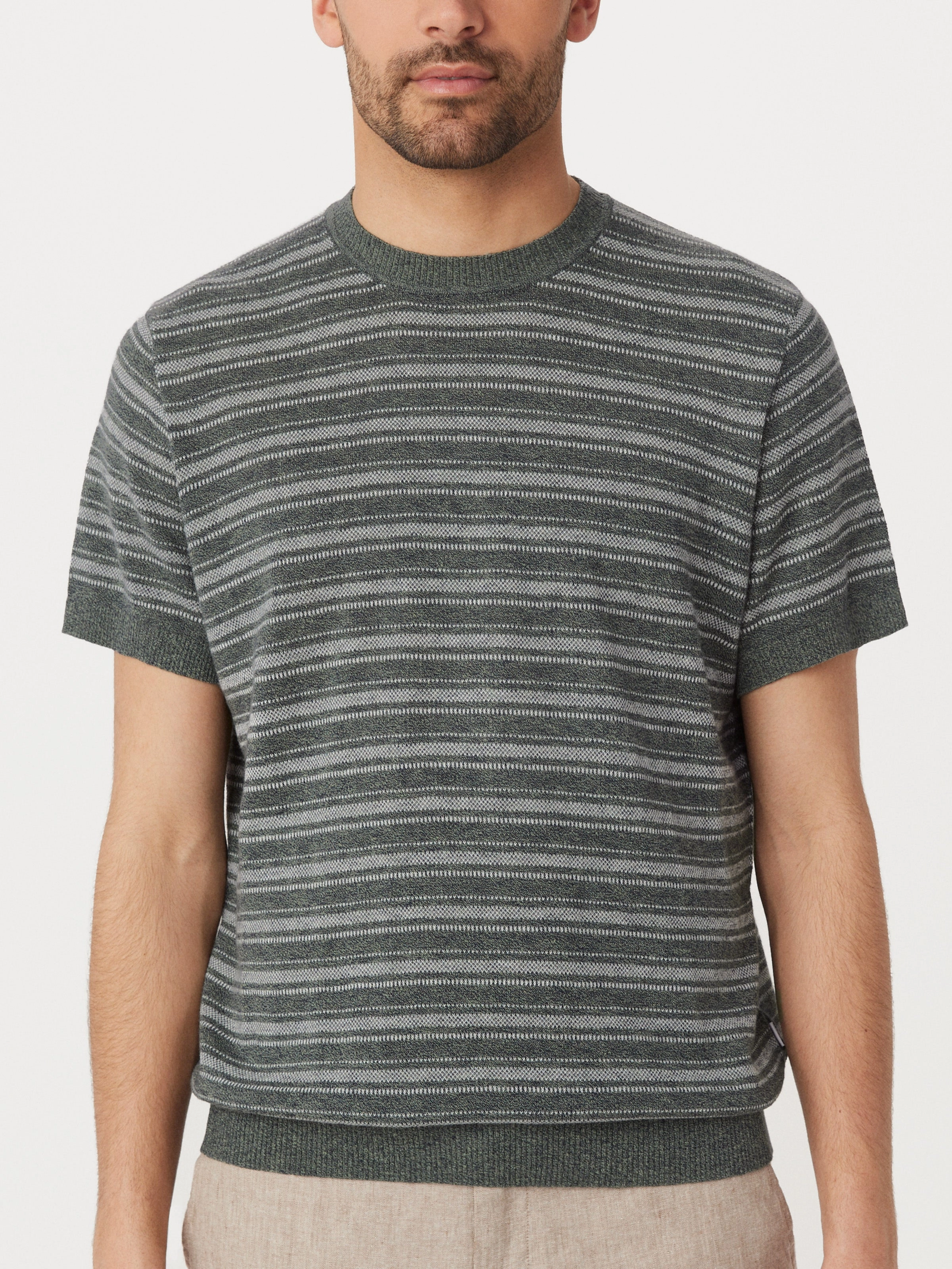 The Short Sleeve Linen Sweater in Green
