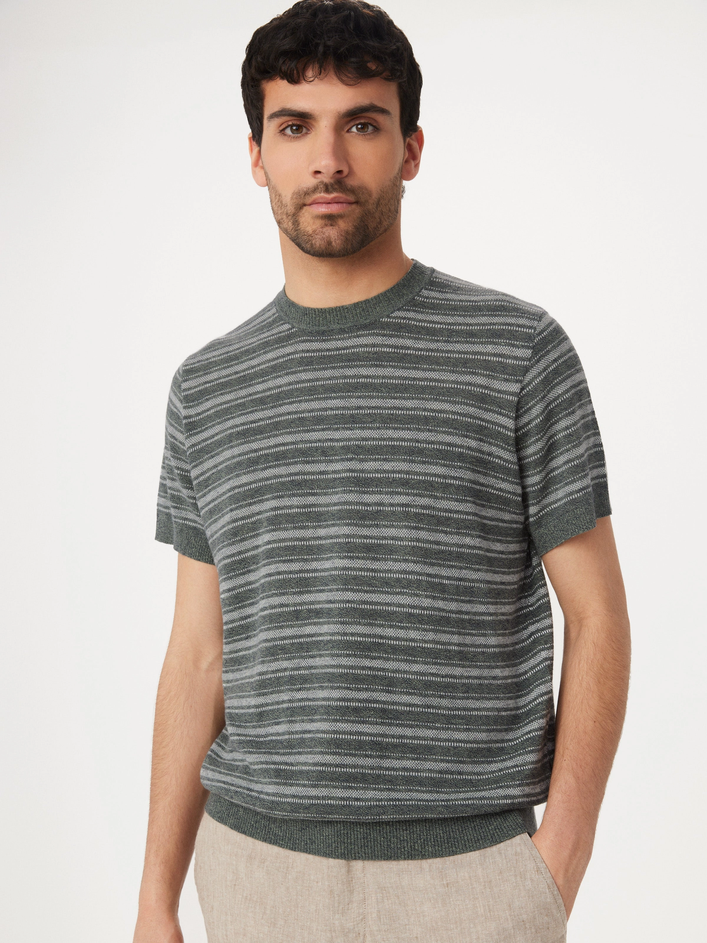 The Short Sleeve Linen Sweater in Green