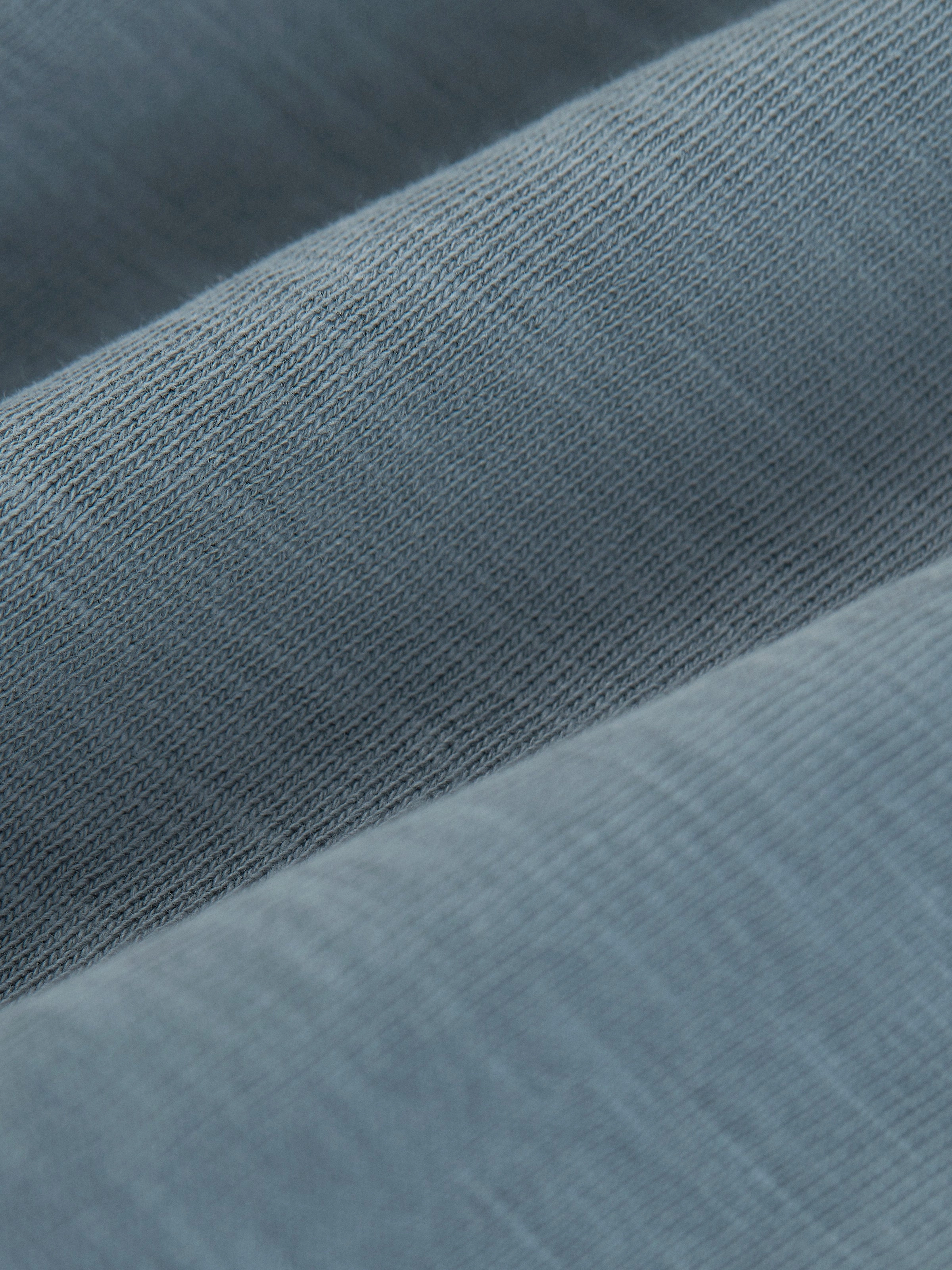 The Slim Pocket T-Shirt in Storm Blue