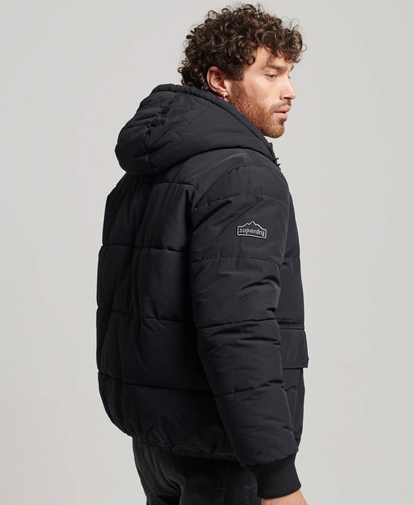 Vintage Mountain Puffer Jacket | Jet Black
