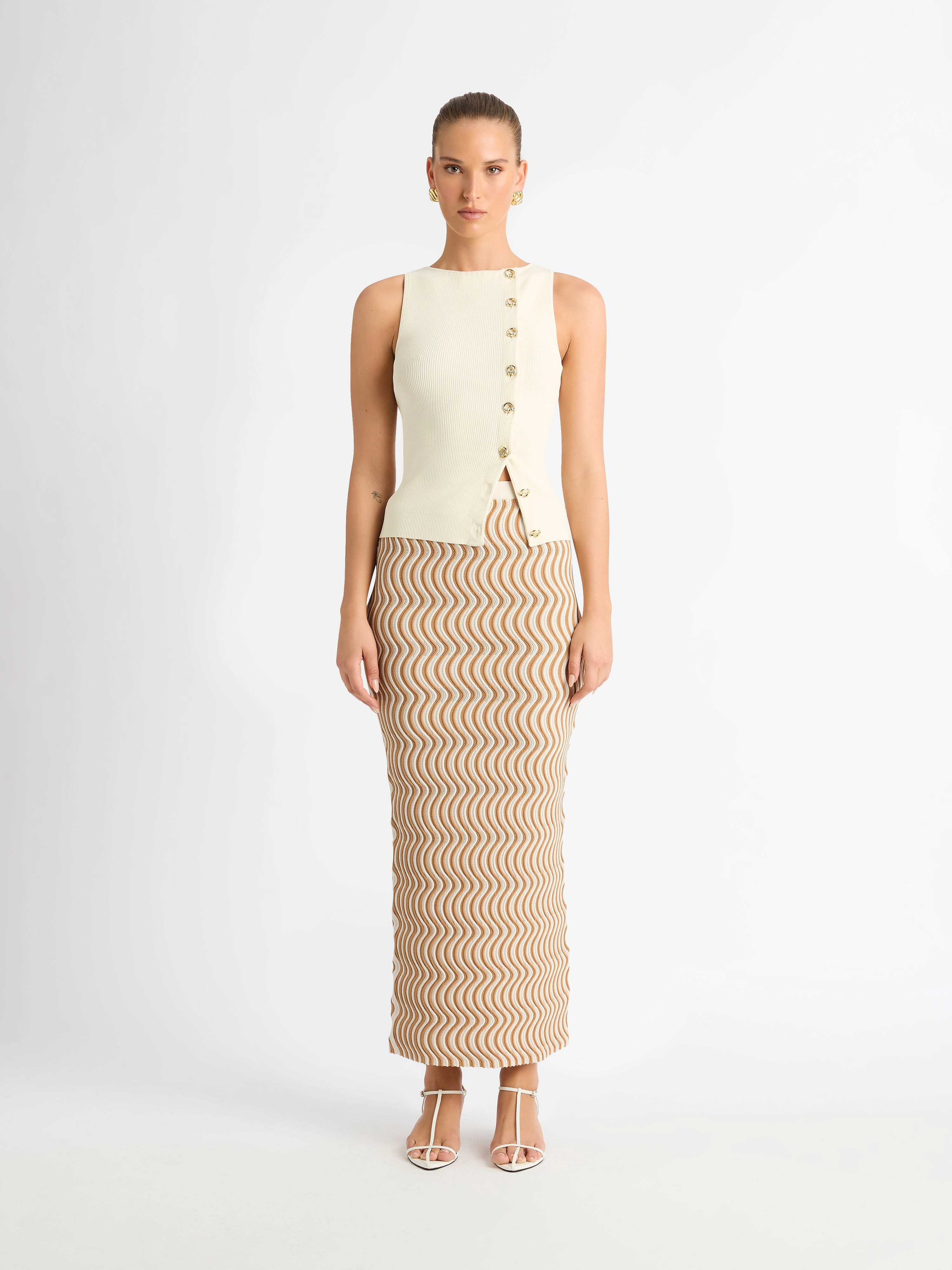 WAVY KNIT SKIRT