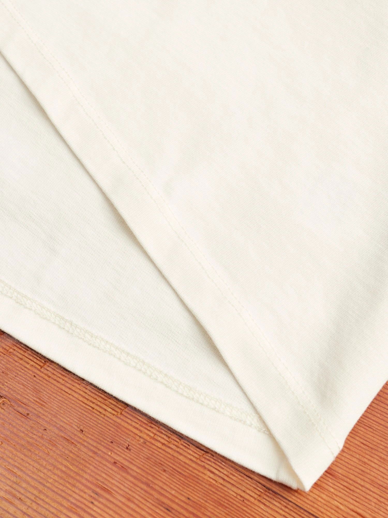 Wilson Pocket T-Shirt in Cocatoo White