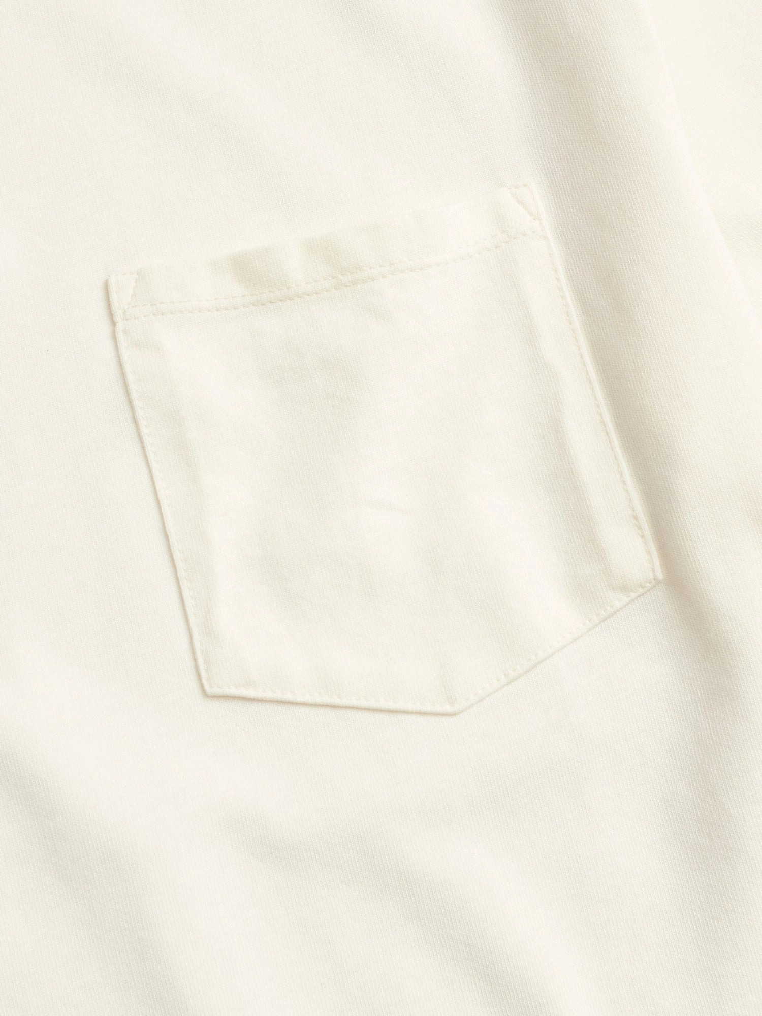 Wilson Pocket T-Shirt in Cocatoo White
