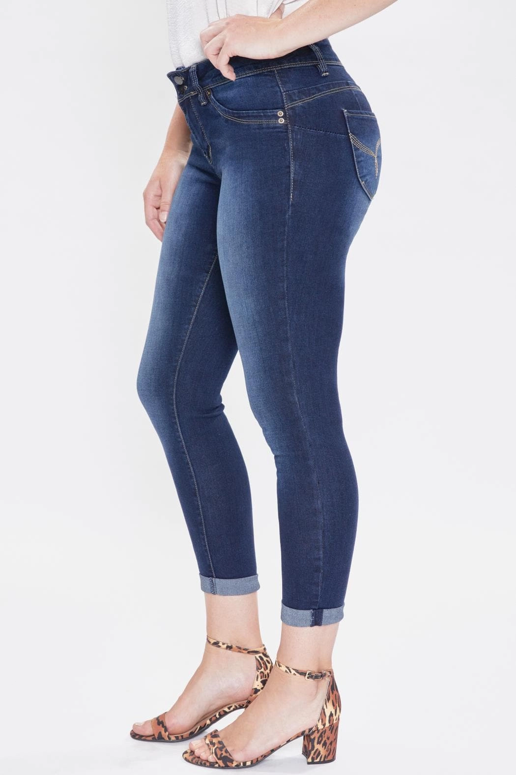 Women's WannaBettaButt 2-Button Cuffed Jean