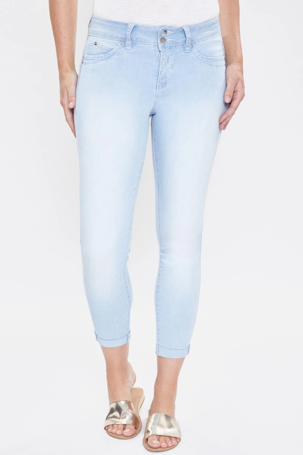 Women's WannaBettaButt 2-Button Cuffed Jean