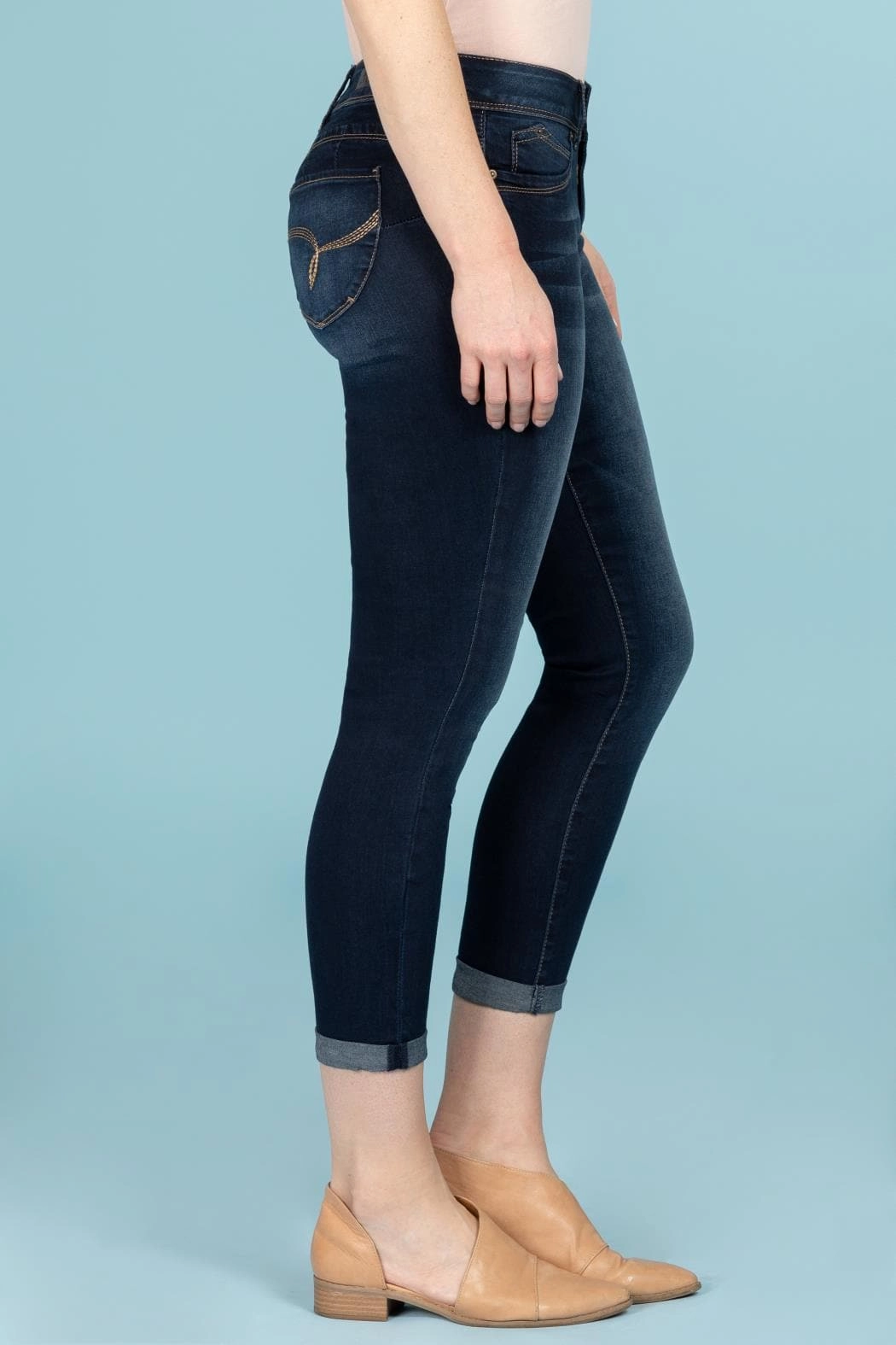 Women's WannaBettaButt 2-Button Cuffed Jean