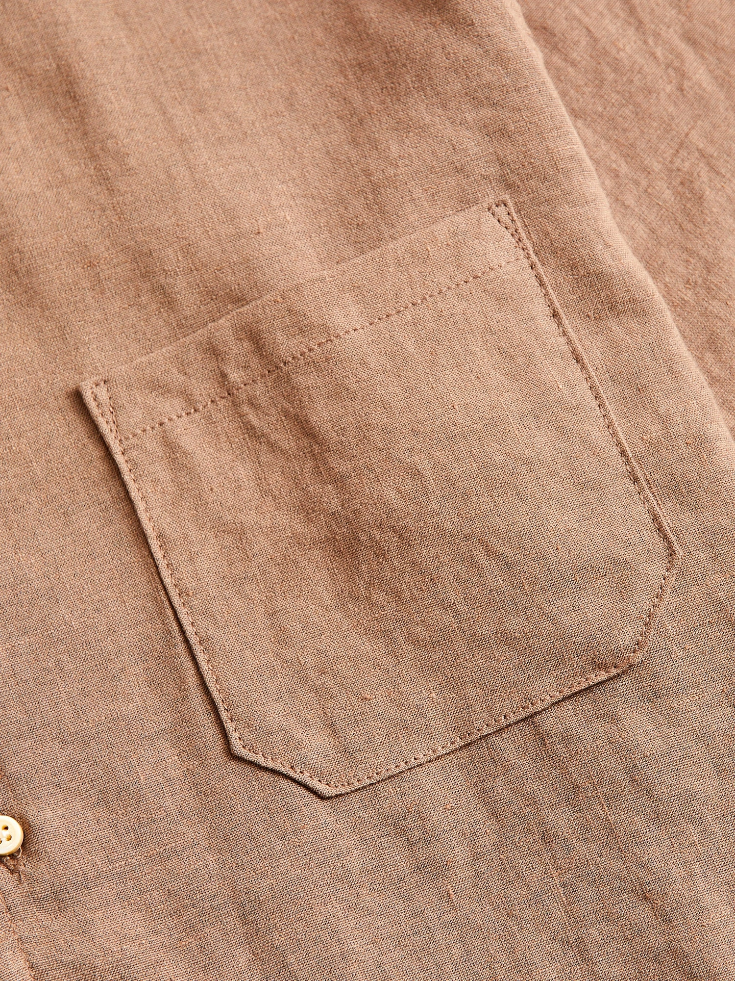 Wonder Linen Short-Sleeve Shirt in Brown
